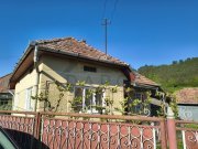 Casă de vânzare în Porumbeni – liniște, natură și confort, la doar ~20 minute de Târgu Mureș