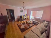 Apartament cu 3 camere de inchiriat