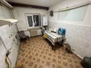 Apartament cu 3 camere | Etaj 3/3 | 80 mp | 2 Stejari | CEC