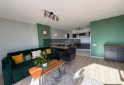 Apartament 3 camere, 2 bai, 82mp+ terasa 16mp, 2x garaj, zona Centrala