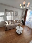Apartament cu 2 camere, semidecomandat, bloc nou,Torontalului