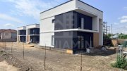 Vanzare 3 vile individuale noi cu design contemporan si teren generos - 2