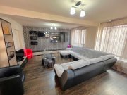 Casa 5 Dormitoare 2 bucatarii 3 bai Living-Toate utilitatile-Popoveni - 2