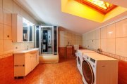 De inchiriat CASA spatioasa si curte proprie Gavana -Alunului - 8