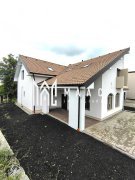 Casa Rezidentiala  | 5 Camere | 172 Mp  | Șura Mică
