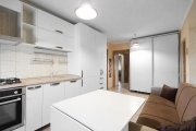 Apartament cu 3 camere, 2 băi și balcon închis | Exercițiu