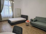 Chirie, ap. 1 camera, 40 mp, central Oradea. 320 E, comision 50%