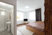 Casa de vacanta sau pensiune in Dâmbovicioara 5 camere, 5 bai, 6412 mp teren - 9