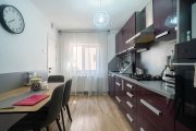 Apartament 5 camere Vlaicu – Renovat, 2 băi, centrală proprie - 2