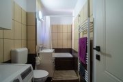 Apartament 5 camere Vlaicu – Renovat, 2 băi, centrală proprie - 6
