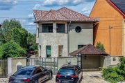 Vilă P+1 | Zona Subcetate | bazin, sală, pista biciclete în vecinătate - 2