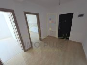 Apartament la parter cu balcon. Bucatarie separata. Loc de parcare - 4