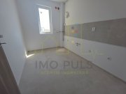 Decomandat. Bucatarie inchisa. Parcare inclusa. - 2