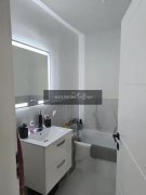 Apartament 3 camere, 2 bai, balcon, Teilor - 7