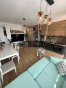 Apartament de vanzare 3 camere, 66 mp, 2 bai, balcon, 2 parcari