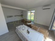 Etaj 1 si Etaj 2. Decomandat. Finisat modern. Clima. Loc de parcare - 2