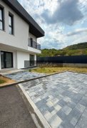 Triplex 4 camere DECOMANDATE, 112 mp utili, 184 mp curte, Urusagului