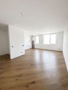 Apartament 2 camere, depozitare, etaj intermediar, balcon, garaj, boxa
