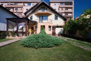 Casa + 305 mp teren curte proprie in zona rezidentiala Gavana
