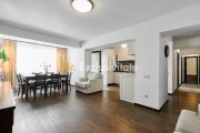 Apartament 3 camere Pitești, zonă Ultracentrala- etaj intermediar - 4