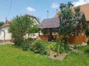 Casă cu 4 camere și teren generos de 2.370 mp – Deta, Strada 1 Mai