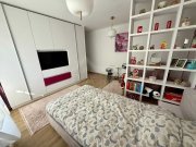 Apartament cu 2 camere, decomandat, etajul 3, complet renovat, ideal pentru locuit sau investiție,  - 2