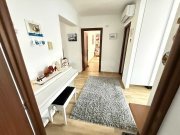 Apartament cu 2 camere, decomandat, etajul 3, complet renovat, ideal pentru locuit sau investiție,  - 8