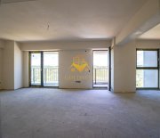 Oportunitate| West Tower|49 mp, posibilitate de recompartimentare 2cam