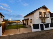 Oferim spre vânzare vila  - sau schimb cu Duplex + diferenta