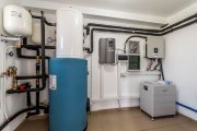 VILĂ INDEPENDENTĂ ENERGETIC – CĂLUGĂRENI, 10 KM DE ARAD - COMISION 0