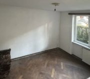 Un apartament cu 3 camere cu potențial Tu îi alegi povestea