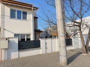 Duplex Spațios cu 3 Dormitoare și Curte Amenajată - 7