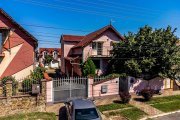Vilă cu 6 camere în zona rezidențială - Poltura - 2