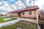 Casă în Vinga – restaurată Integral 2025 | 3 camere | utilități