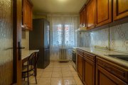 Apartament 3 camere - etaj 3 - bvd. Revolutiei - COMISION 0 - 4