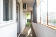 Apartament 3 camere - etaj 3 - bvd. Revolutiei - COMISION 0 - 5