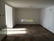 Spatiu comercial 40 mp finisat de inchiriat in Cetate