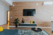 3 camere, ultracentral, Oradea. 235 000 E. Comision 0 - 7