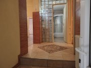 Apartament la casă cu front stradal,  str. M. Eminescu. 119 900 E.