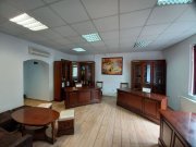 Birou, central, Ady Endre Oradea, 40 mp. 390 E neg. Comision 0