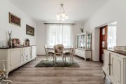 Casă în Vlaicu, 2 corpuri separate de clădire , Arad