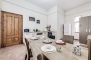 Bijuterie arhitecturală cu istorie. Confort modern, Ultracentral. - 8
