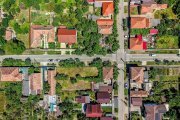 Casă cu teren 1018 mp și 2 fronturi stradale - Bujac - 4