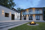 Casă individuală 5 camere | Tocile | 250 mpu,  teren 1900 mp