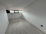 Apartament-Bloc Nou-Gradina Botanica-Etaj 3-Centrala-La Cheie-Liber - 2