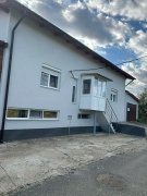 Casă de vânzare cu teren 920 mp