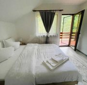 Vand sau schimb casa Campu Cetatii din caramida si lemn - 5