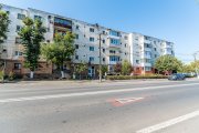 Apartament 2 camerel, bloc V8,  Zona 6 Vânători.