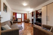 Apartament 3 camere, etaj 1,  zona Băncilor / Podgoria