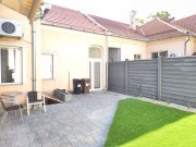 De închiriat: vilă renovată, Mihai Eminescu. 1 000 E/lună. Comision 0 - 4
